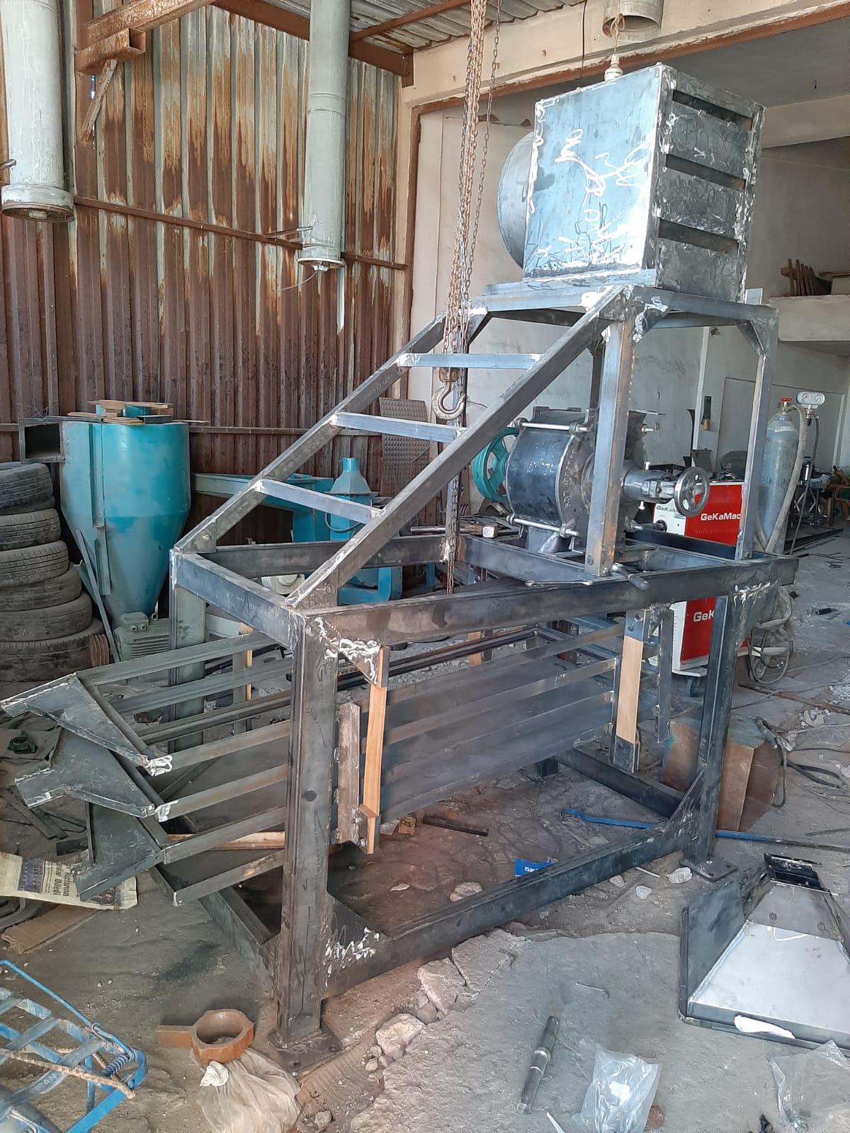 Atölye ve Teslime Hazırladığımız Makinelerimiz